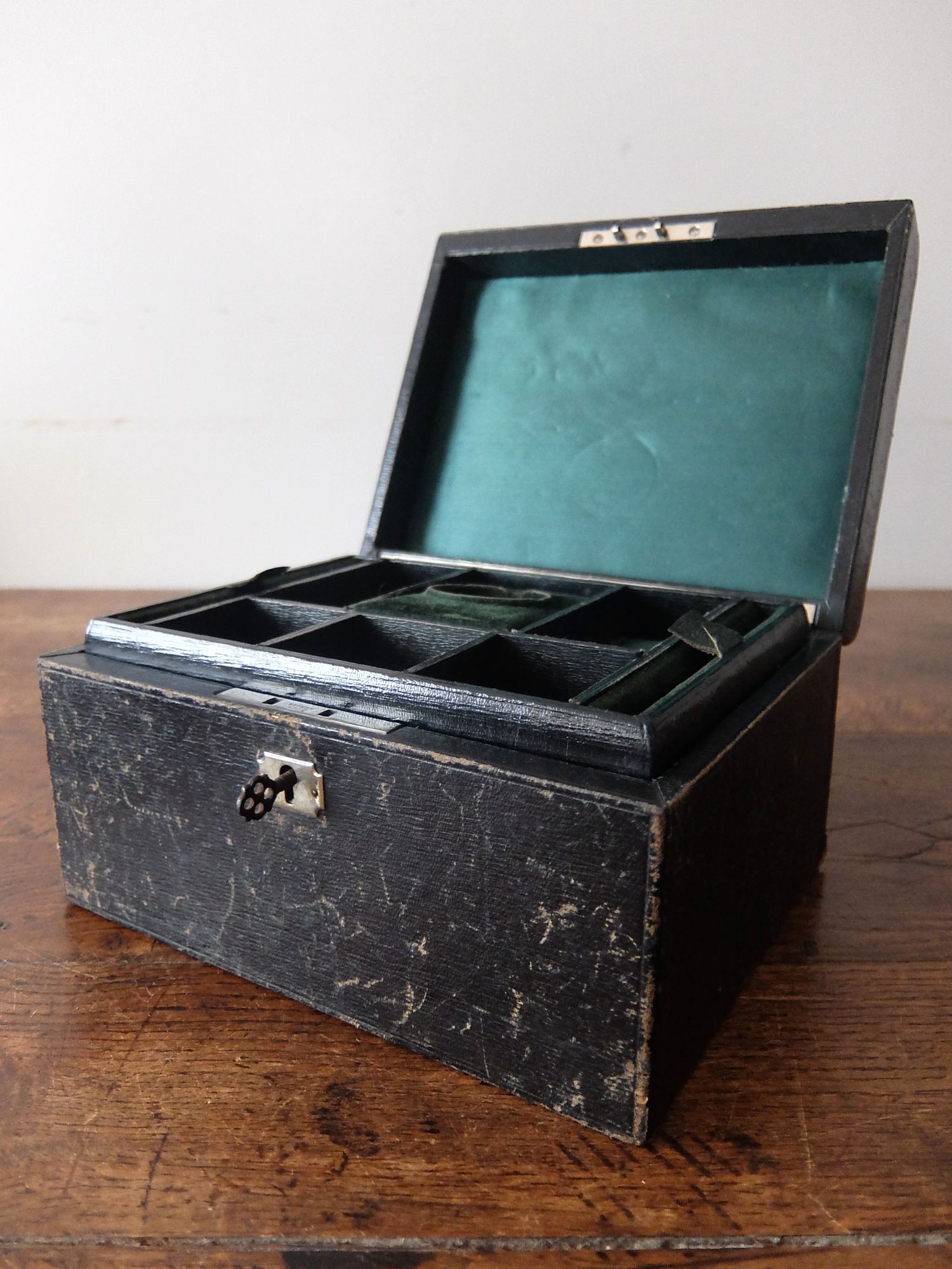 Antique Jewelry Case (A0925)