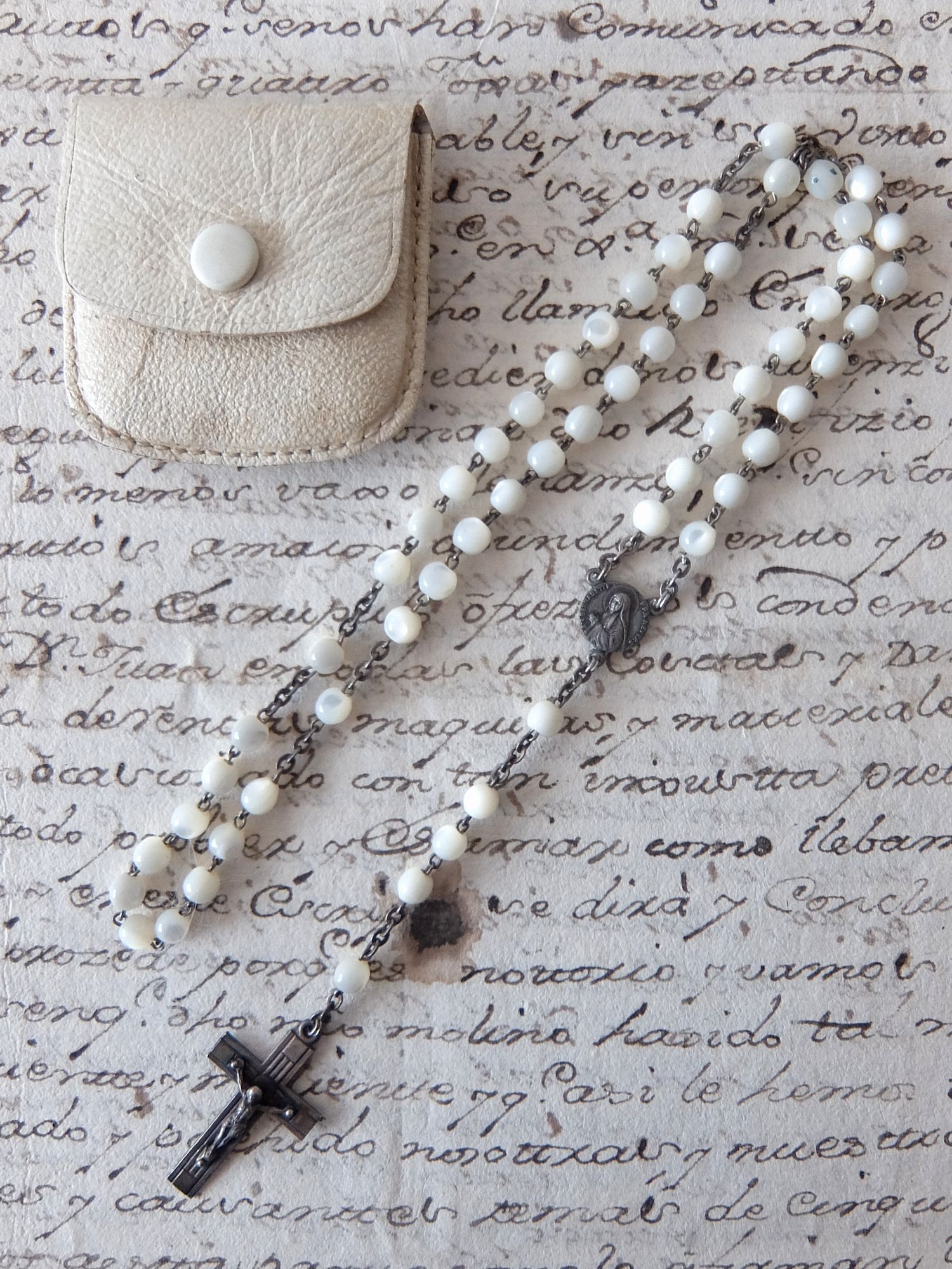Rosary with Case (A1025-03)