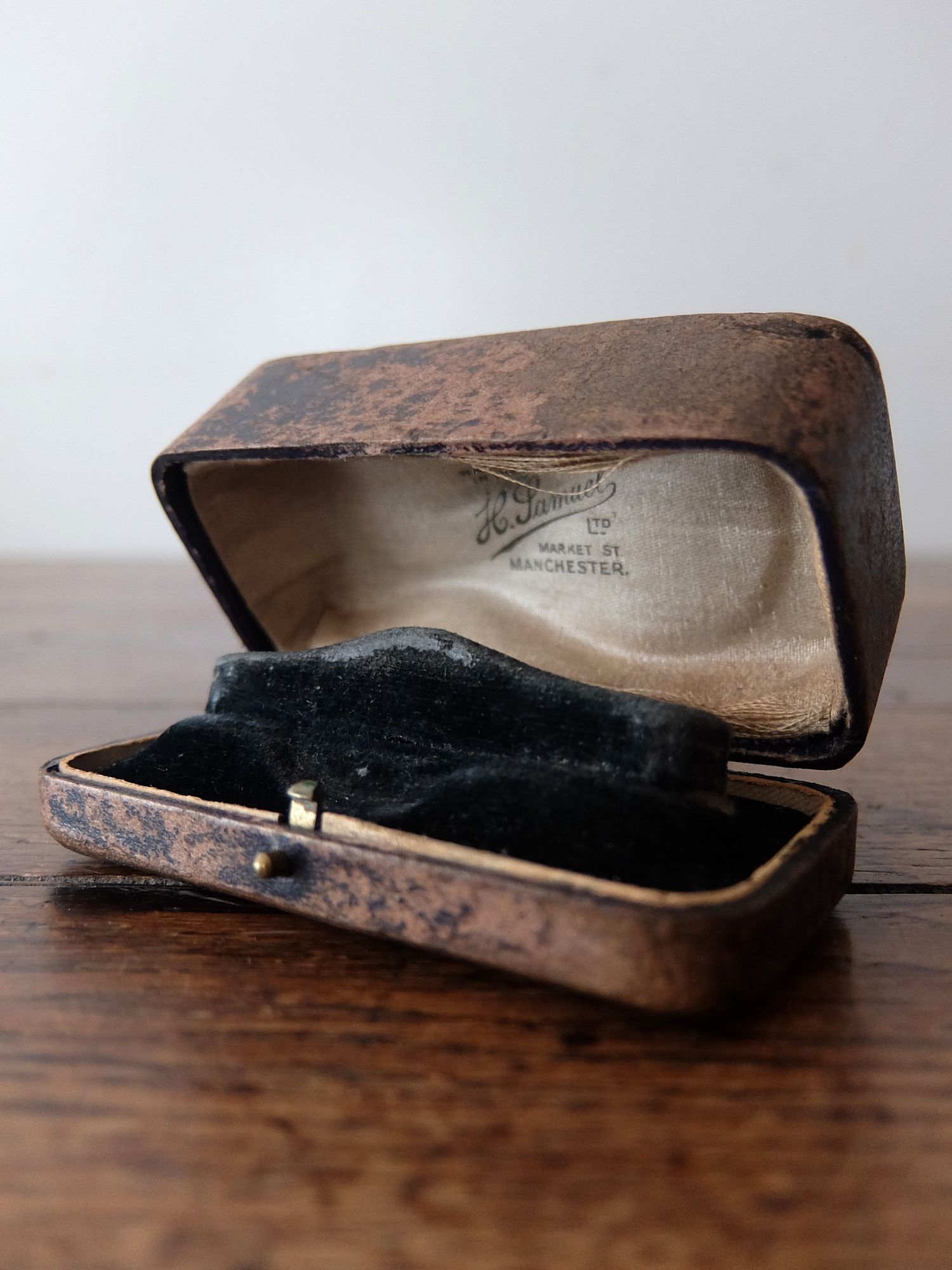 Antique Jewelry Box (A0924-06)