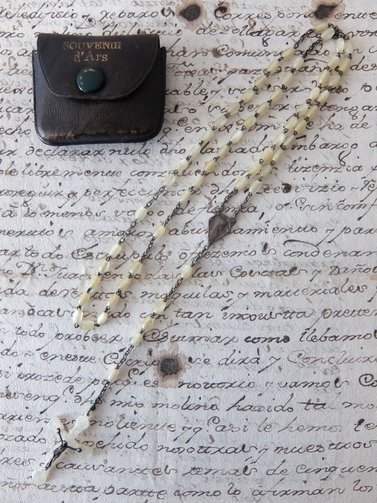 Rosary with Case (A1025-02)