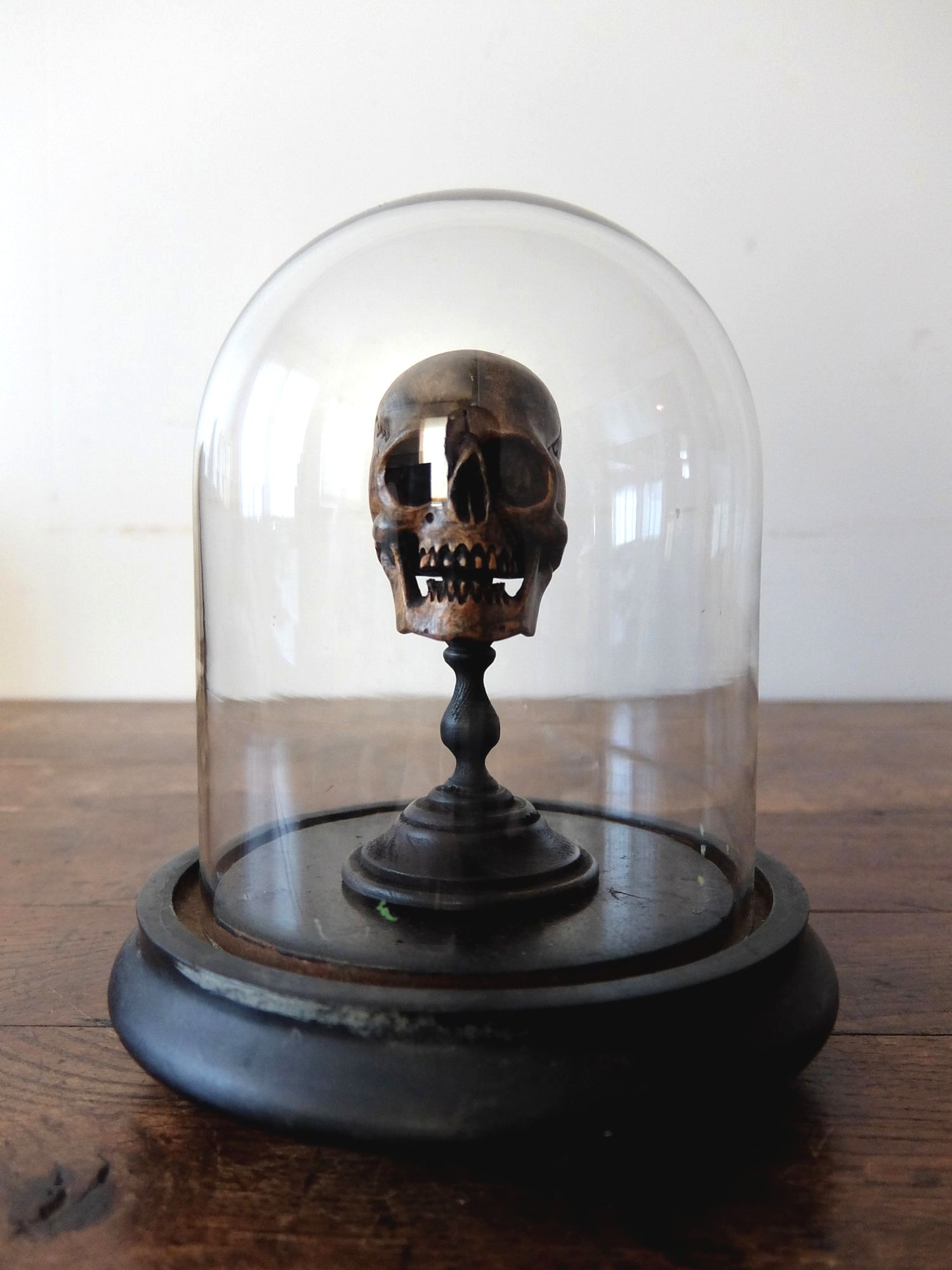 Globe (B0422)