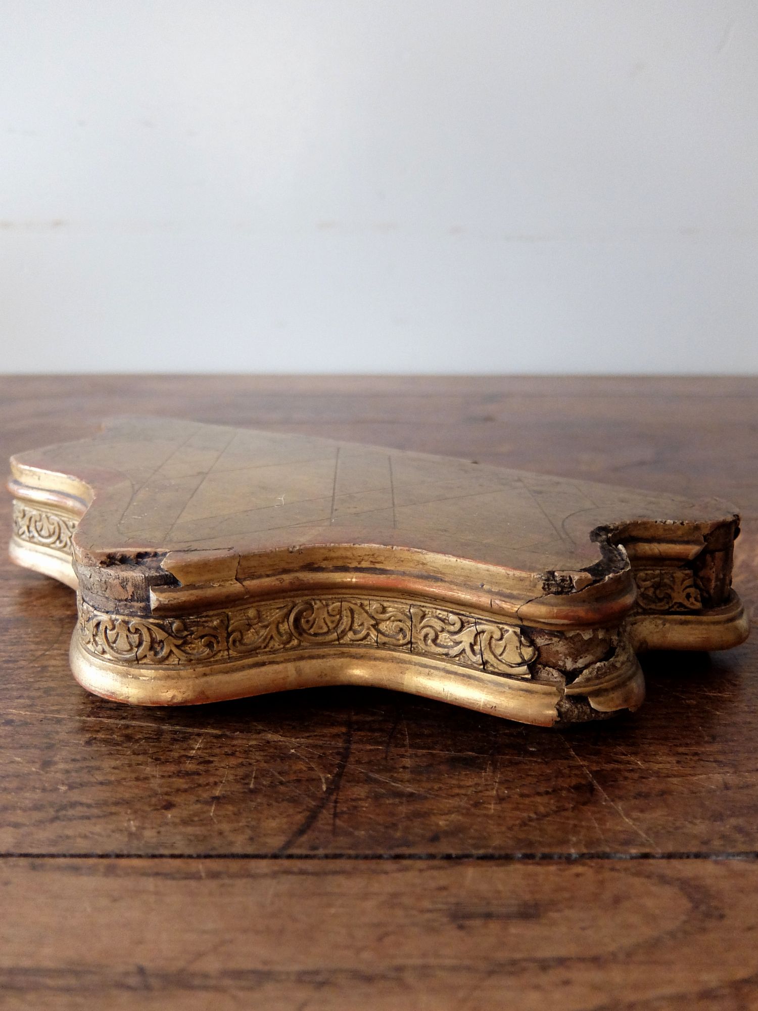 Display Base (B0822)