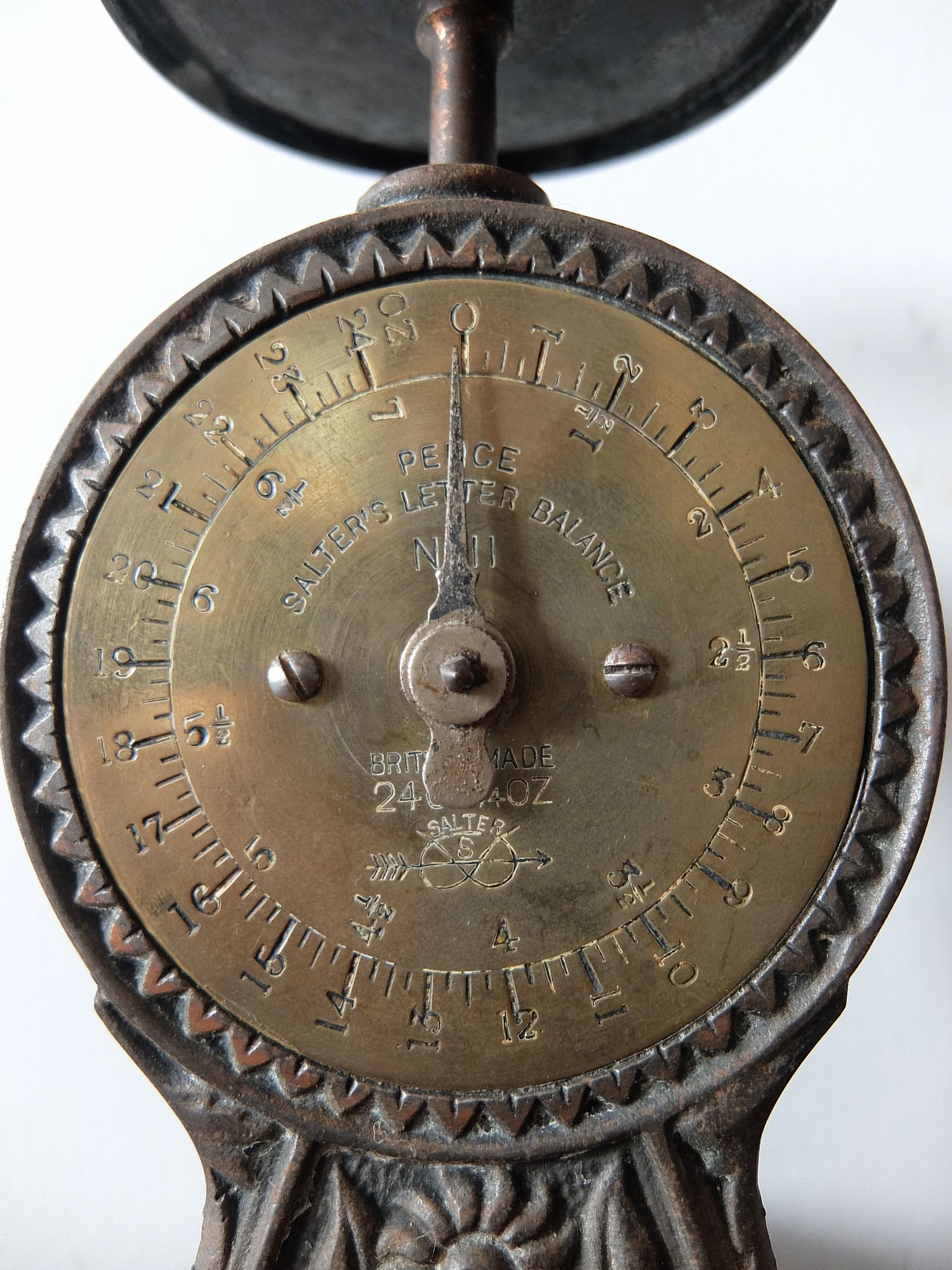 Scale (A1124)