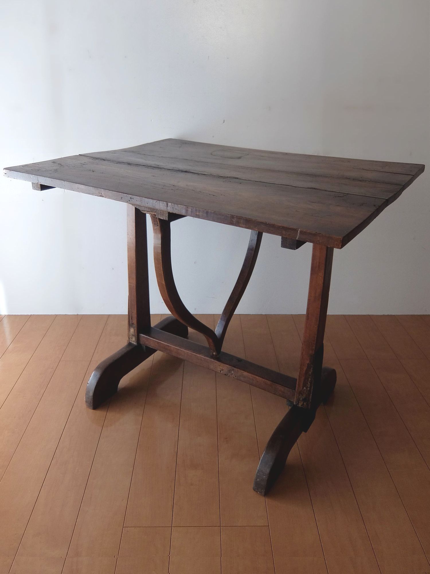 Folding Table (A0822)