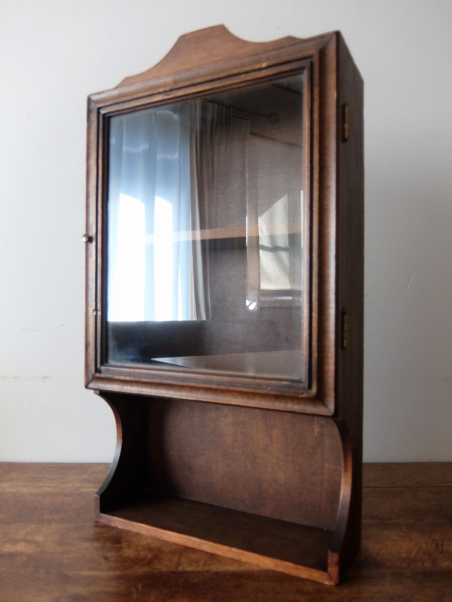 Wall Cabinet (A1025)