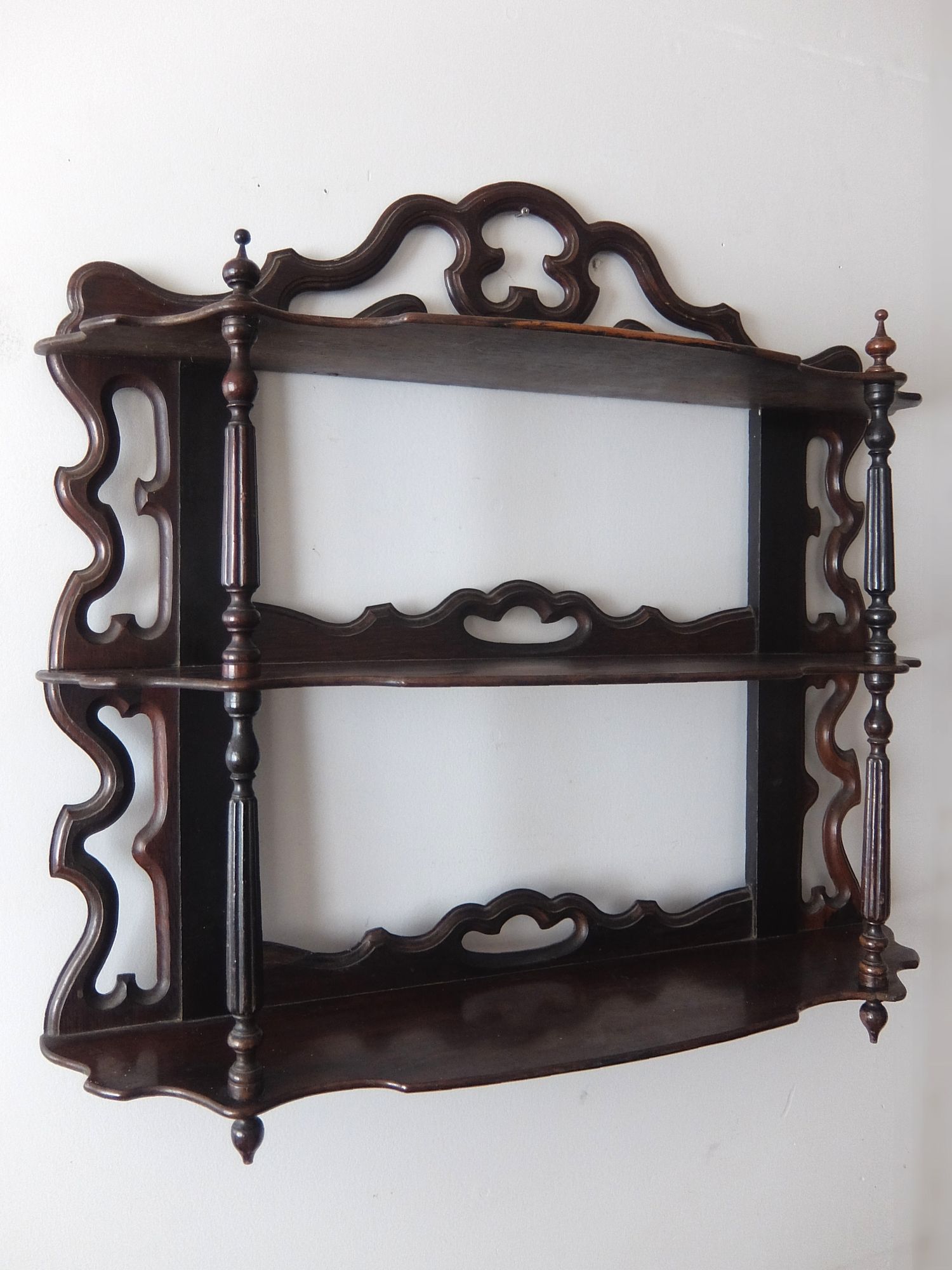 French Wall Shelf (B1025)