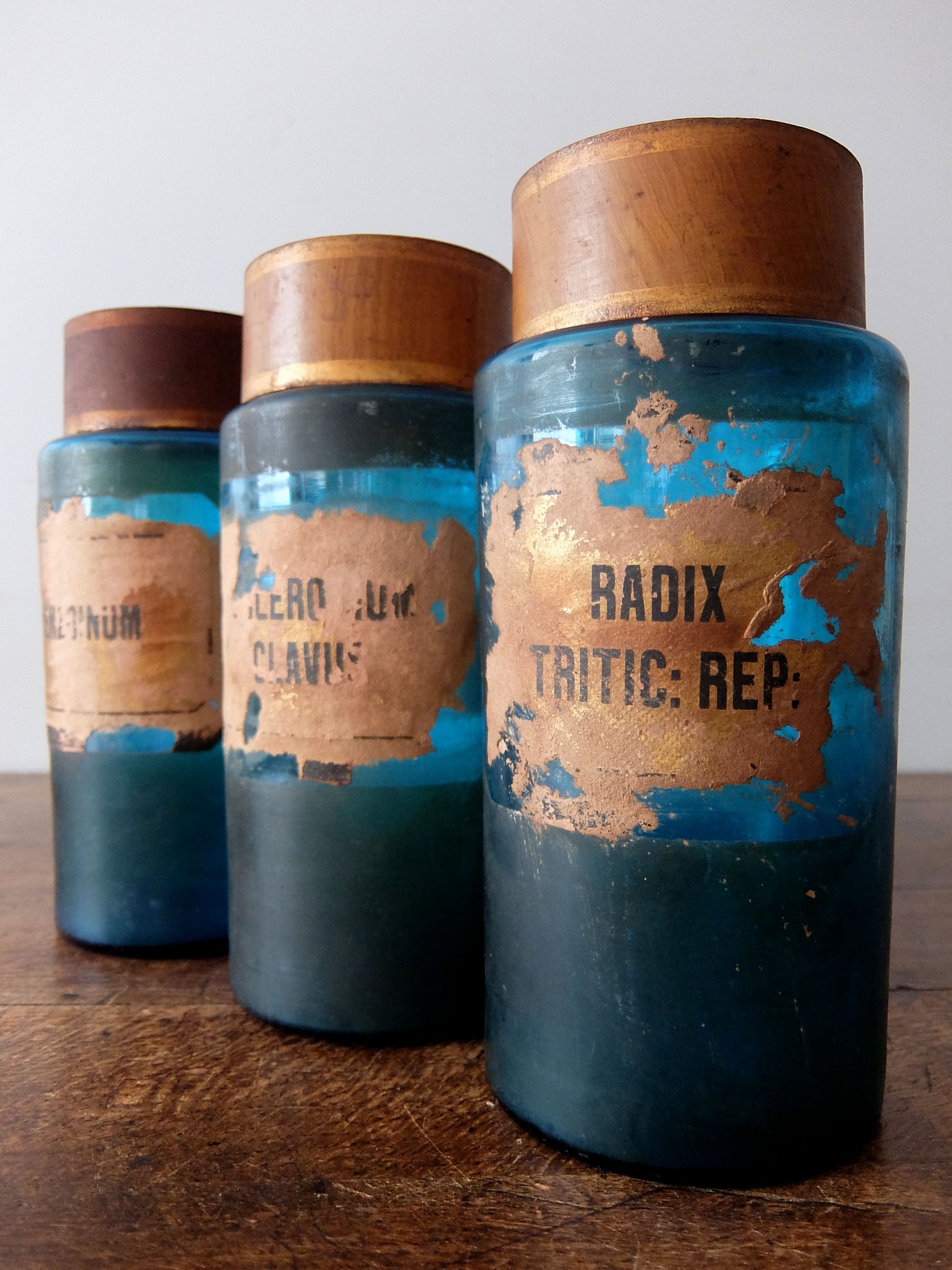 Medicine Bottle (A1025-03)