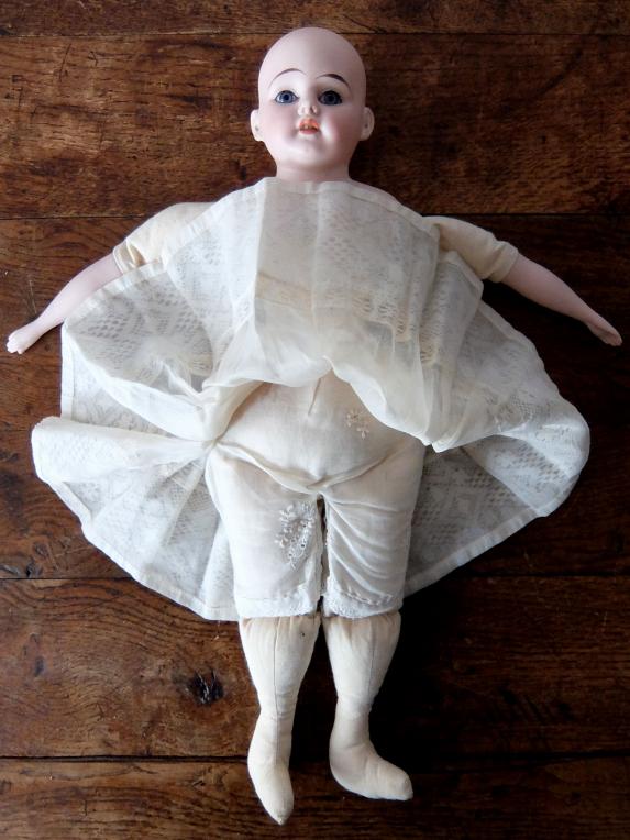 Antique Doll (A1221)