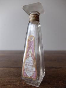 Perfume Bottle (J0117)