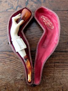 Meerschaum Pipe with Case (A1220)