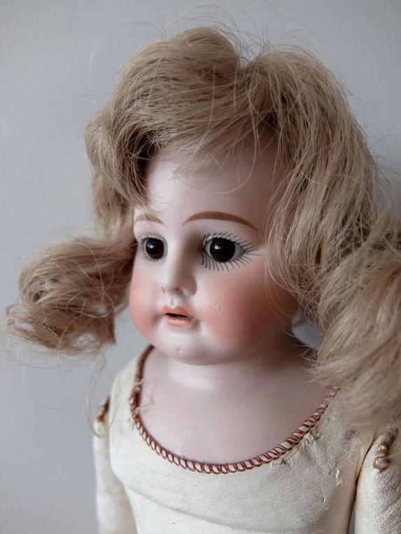 Bisque Doll (A0122)
