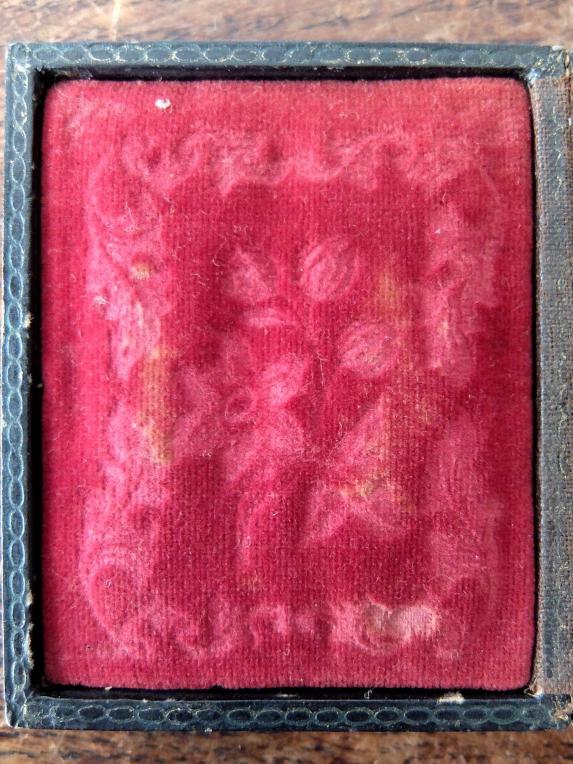 Daguerreotype Picture with Case (B0118)