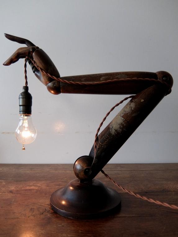 Mannequin's Desk Lamp (A1220)