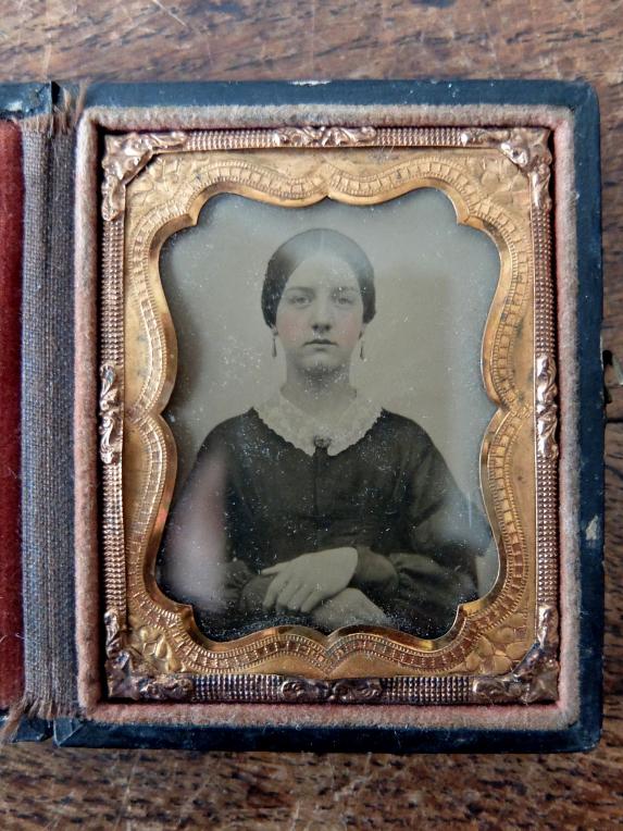 Ambrotype Picture with Case (C0120)