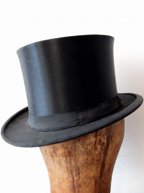 Silk Hat with Box (A0221)