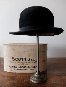 Hat with Box (A0223)