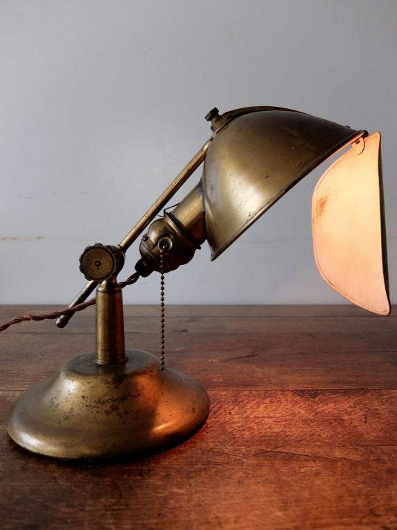 LYHNE Desk Lamp (A0221)
