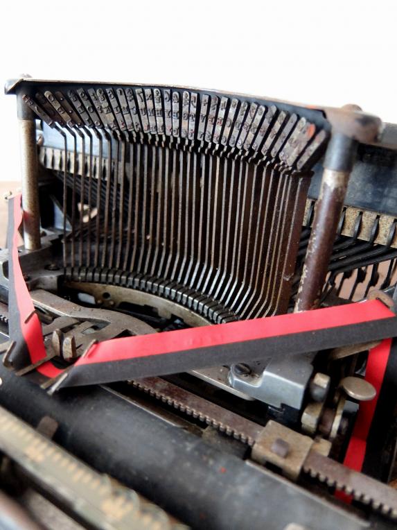 Typewriter (A0222)