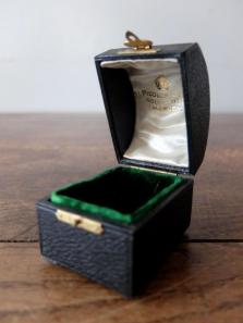 Antique Jewelry Box (C0223-02)