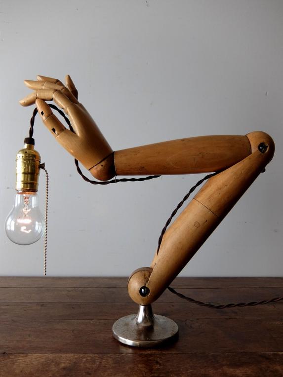 Mannequin's Desk Lamp (A0218)