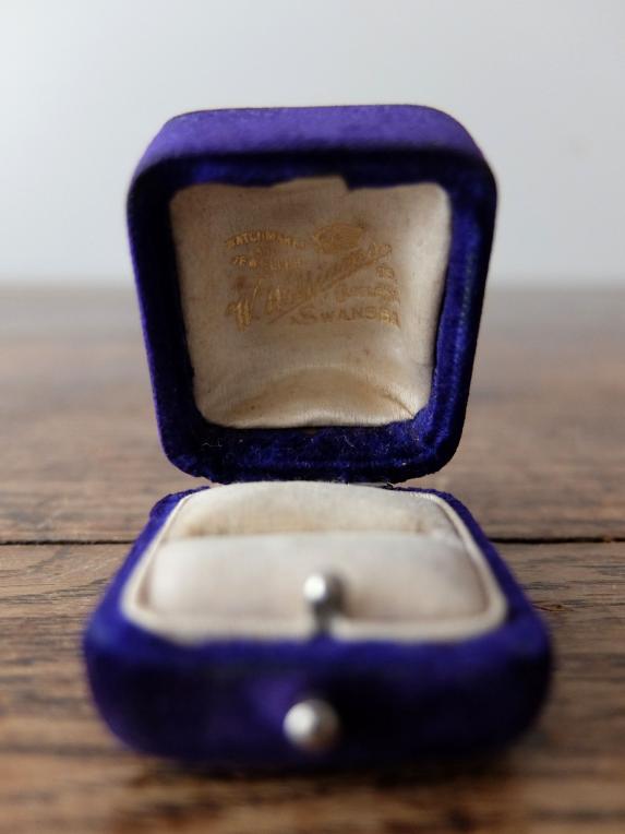 Antique Jewelry Box (D0319-01)