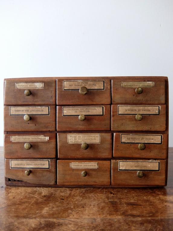 Small Drawers (A0519)