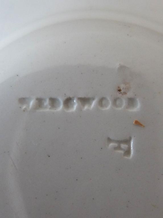 Wedgwood Miniature Plate  (B0122-02)