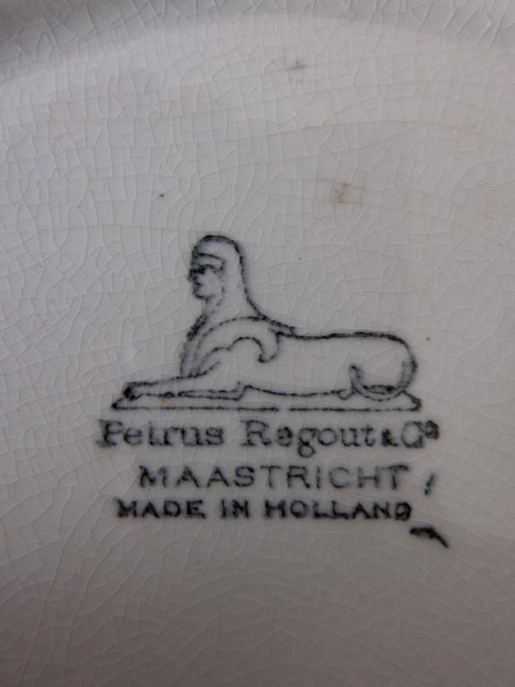 Petrus Regout 【Maastricht】 White Plate (D0216-02)