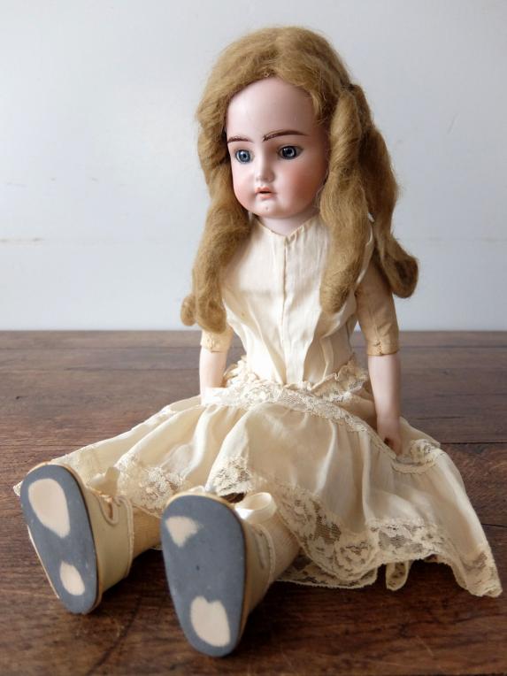 Antique Doll (A0322)