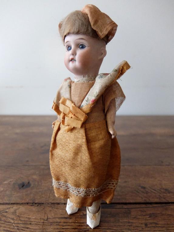 Bisque Doll (B0322)