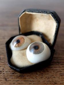 Prosthetic Glass Eyes with Box (A0417)