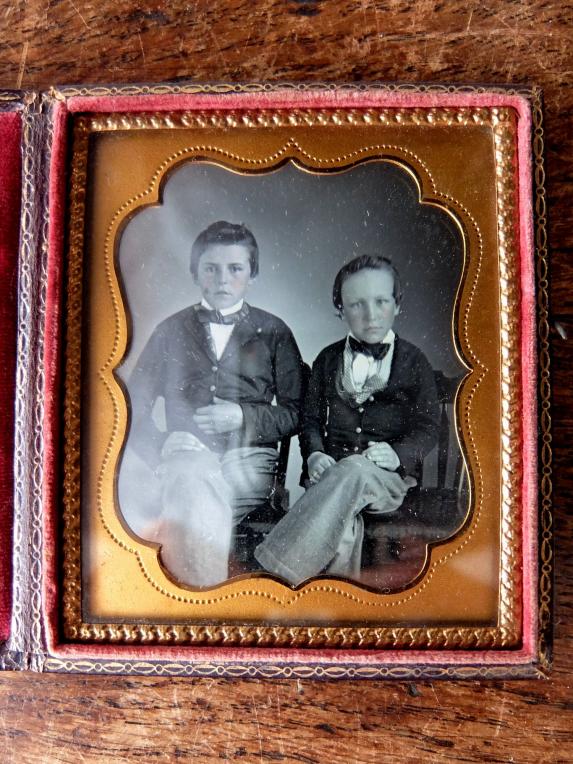 Ambrotype Picture with Case (A0418)