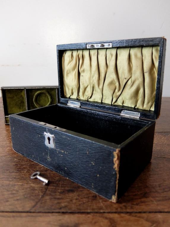 Antique Jewelry Case (A0422)