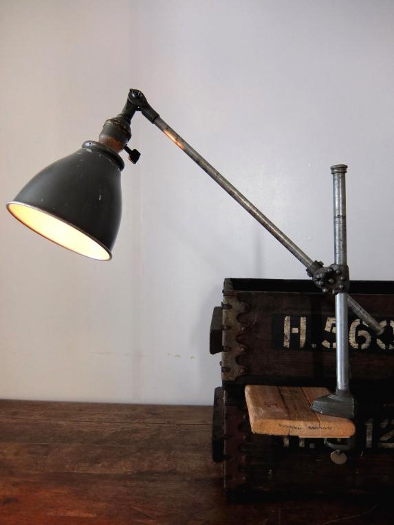 O.C.White Desk Lamp (A0614)