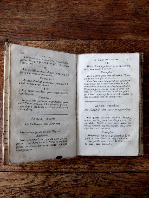 Antique Book (F0318)