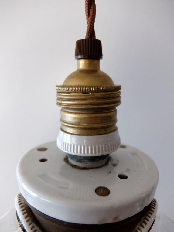 Triple Socket with Pendant Lamp (B0321)