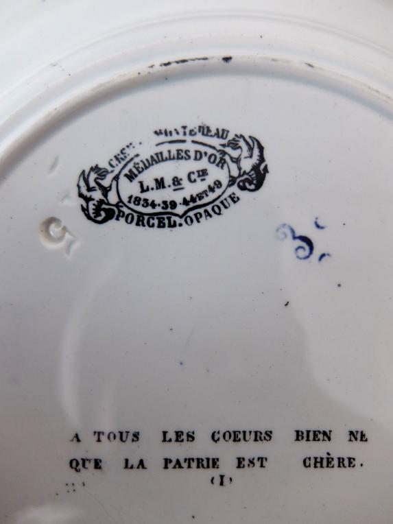 Creil et Montereau Grisaille Rébus Plate (A0316)