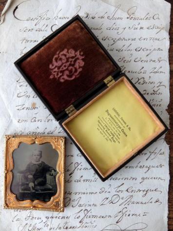 Daguerreotype Picture with Case (A0417)