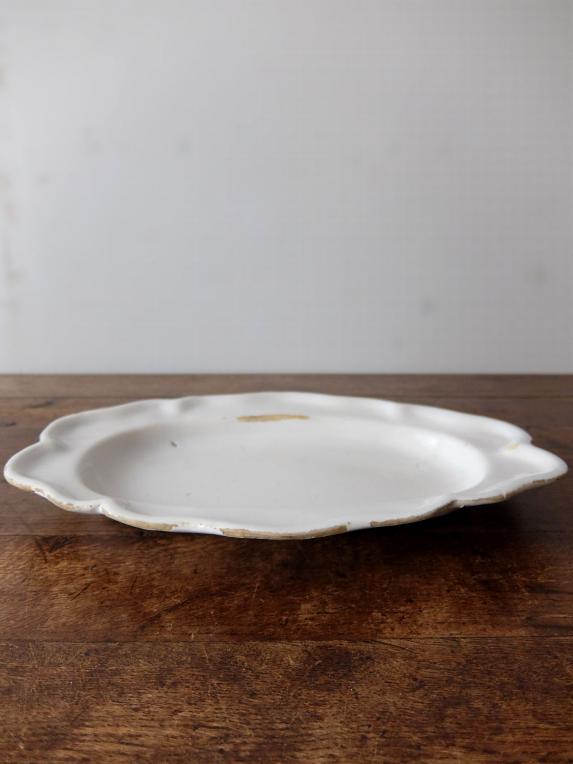 Moustiers White Plate (B0419)