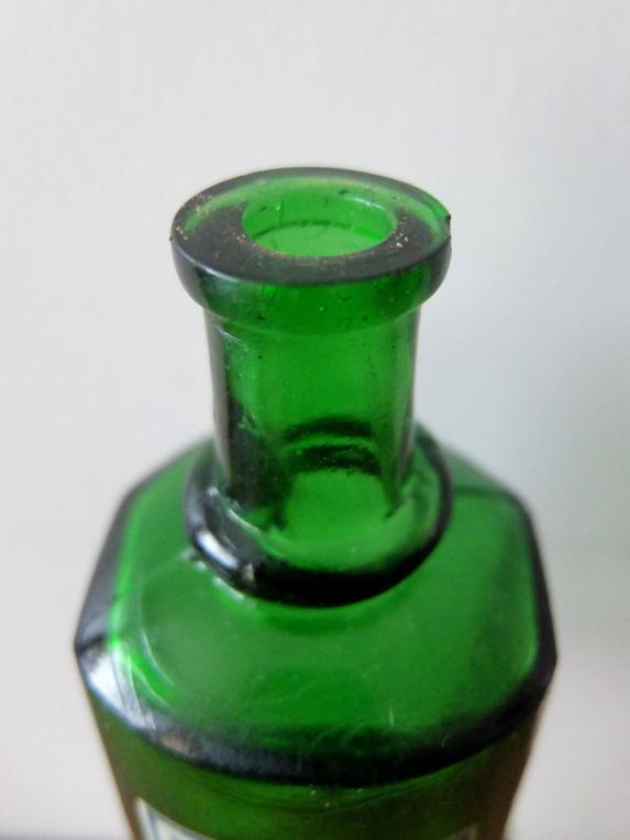 Perfume Bottle (A0423-02)