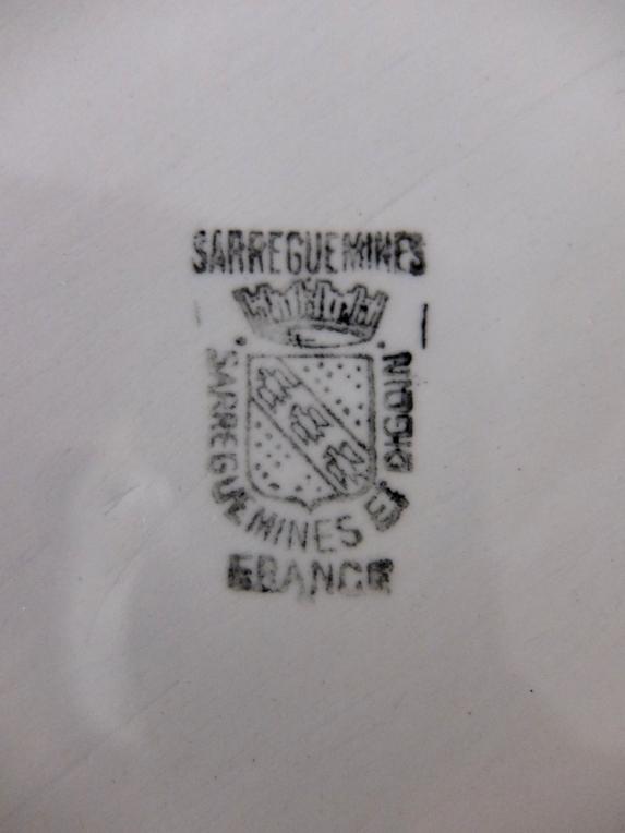 Sarreguemines White Plate (C0515)