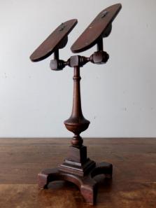 Shoe Stand (A0519)