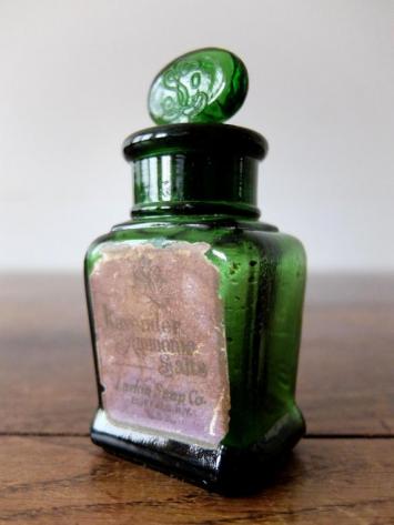 Perfume Bottle (A0521-01)