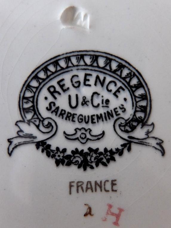 Sarreguemines Cup & Saucer (A0622)