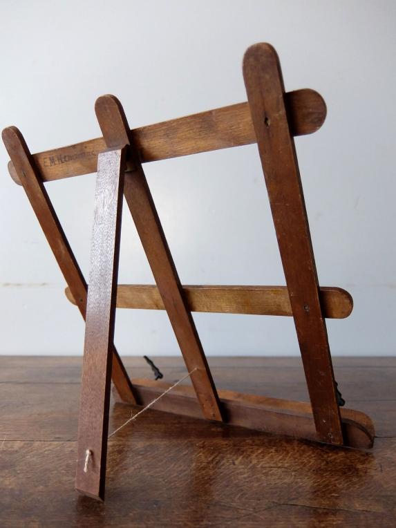 Wooden Book Stand (A0620)