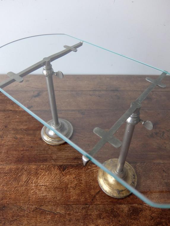 Display Stand with Glass (C0518)