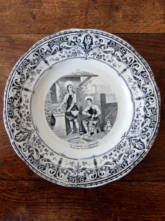 Creil et Montereau Grisaille Plate (B0622-02)