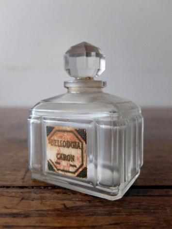 Perfume Bottle (G0620)