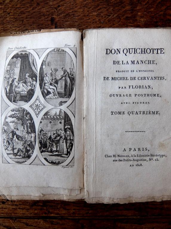 Antique Books (3 pcs) (F0617)