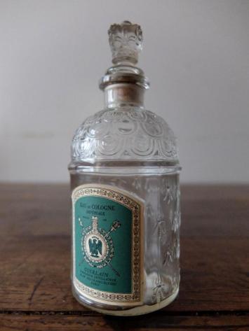 Perfume Bottle (E0620)